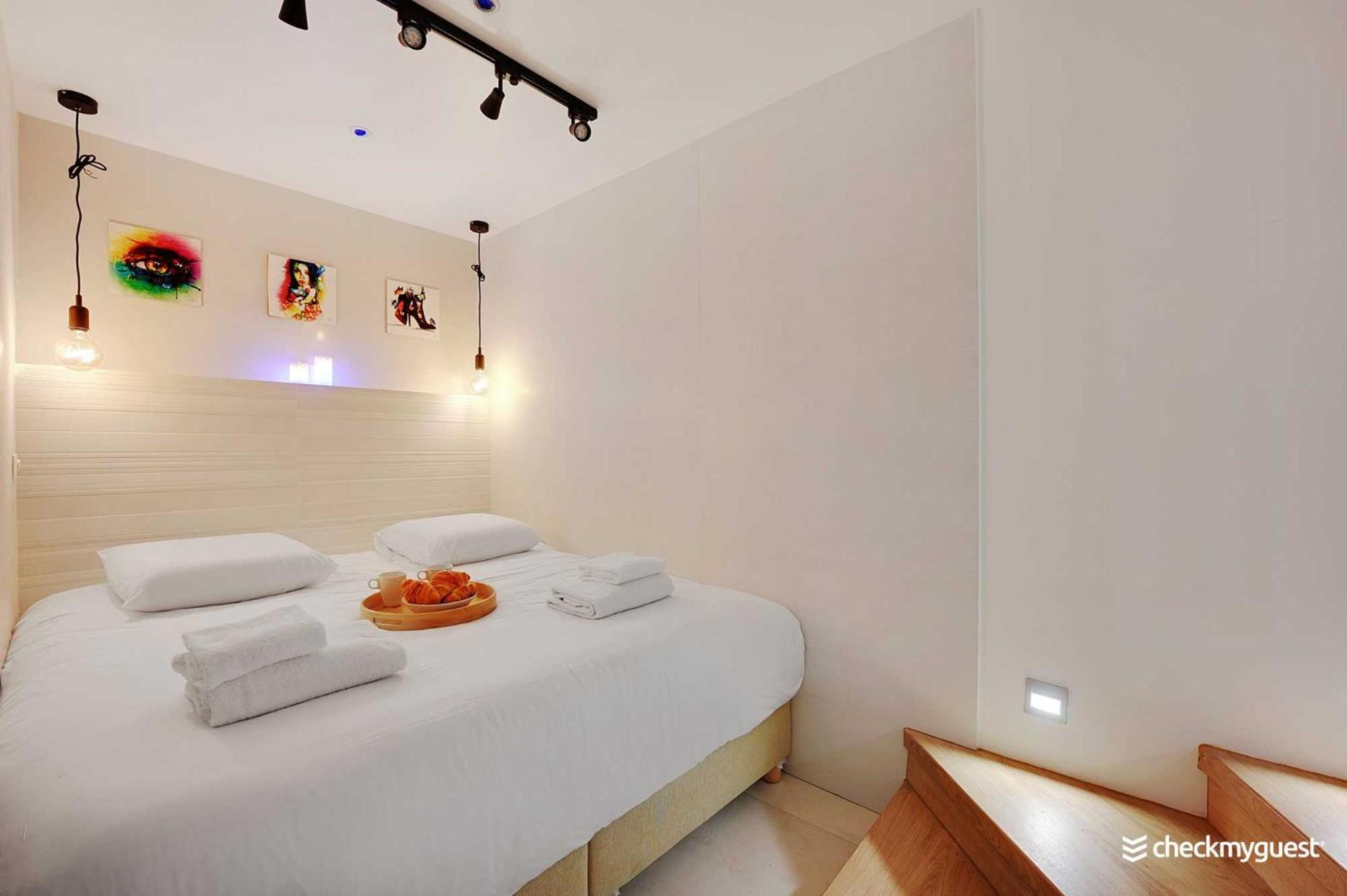 Intimate Apartment With Air Conditioner & Jacuzzi 2Br 6P Montmartre Paris Dış mekan fotoğraf