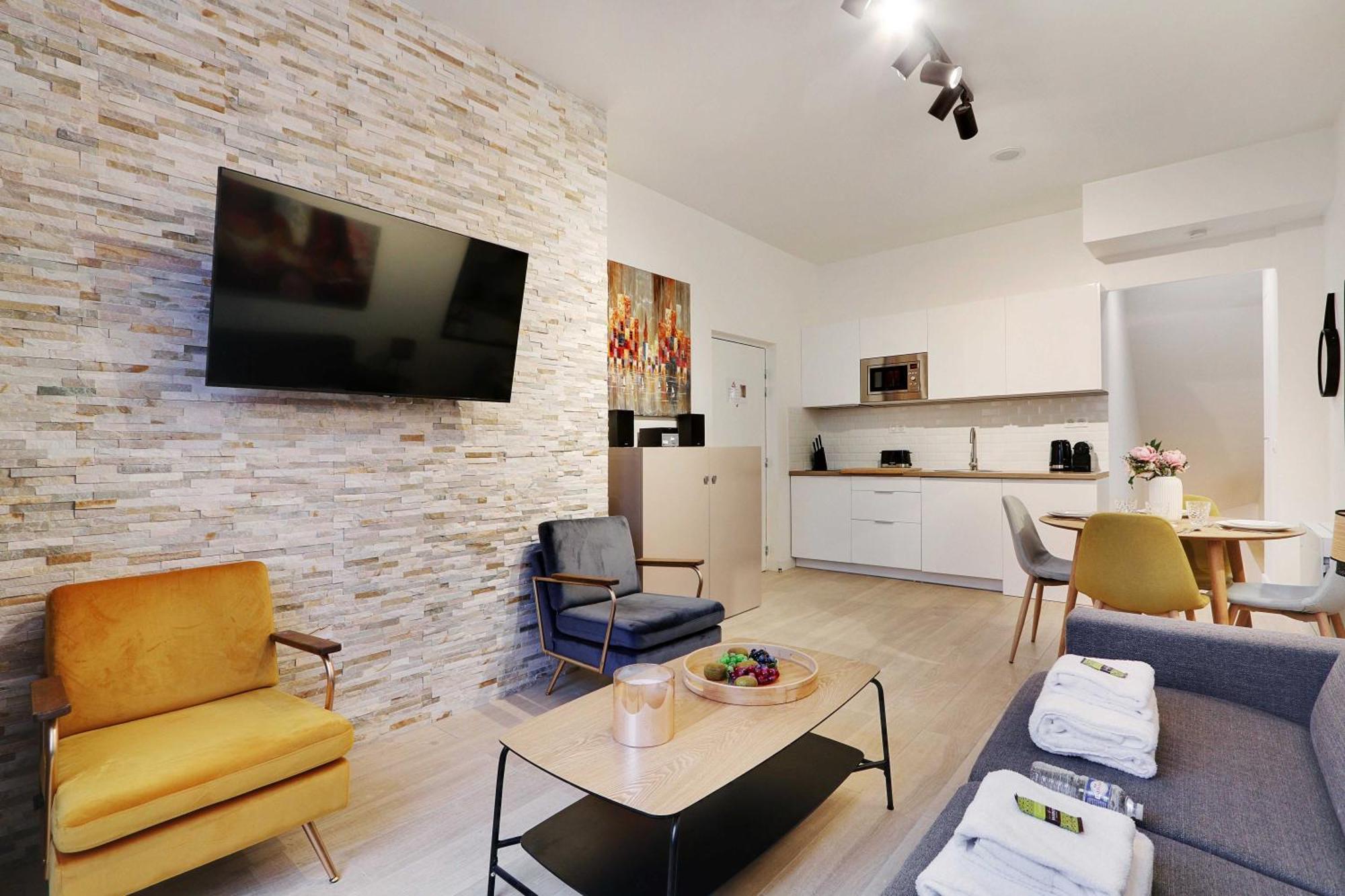 Intimate Apartment With Air Conditioner & Jacuzzi 2Br 6P Montmartre Paris Dış mekan fotoğraf